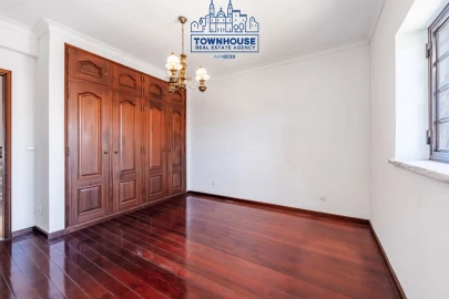 Moradia T4 para Venda em Sesimbra (Castelo)