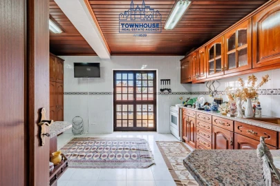 Moradia T4 para Venda em Sesimbra (Castelo)