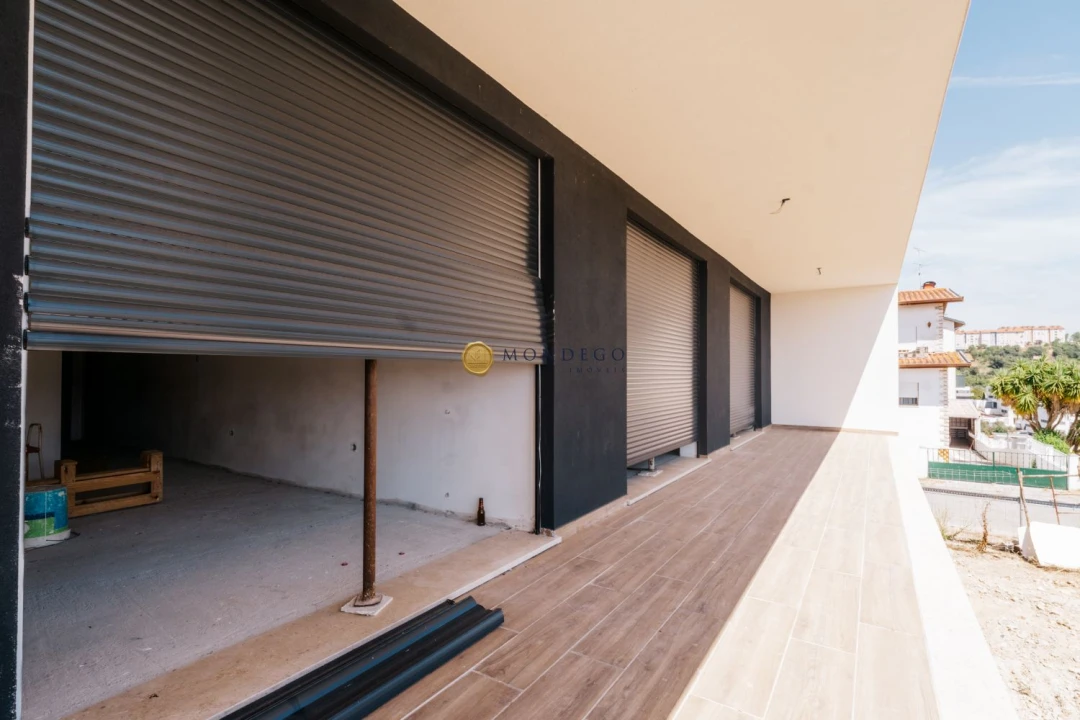 Moradia T4 para Venda em Eiras e São Paulo de Frades Foto 18