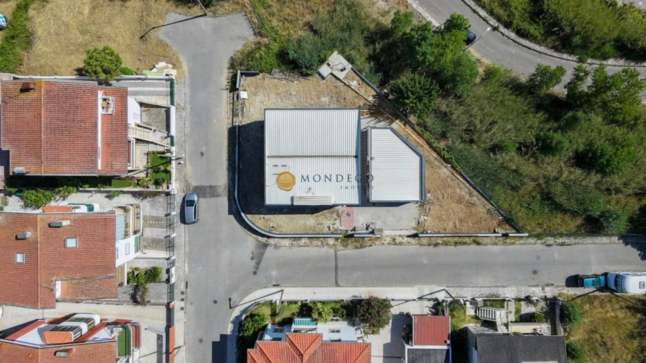 Moradia T4 para Venda em Eiras e São Paulo de Frades Foto 25