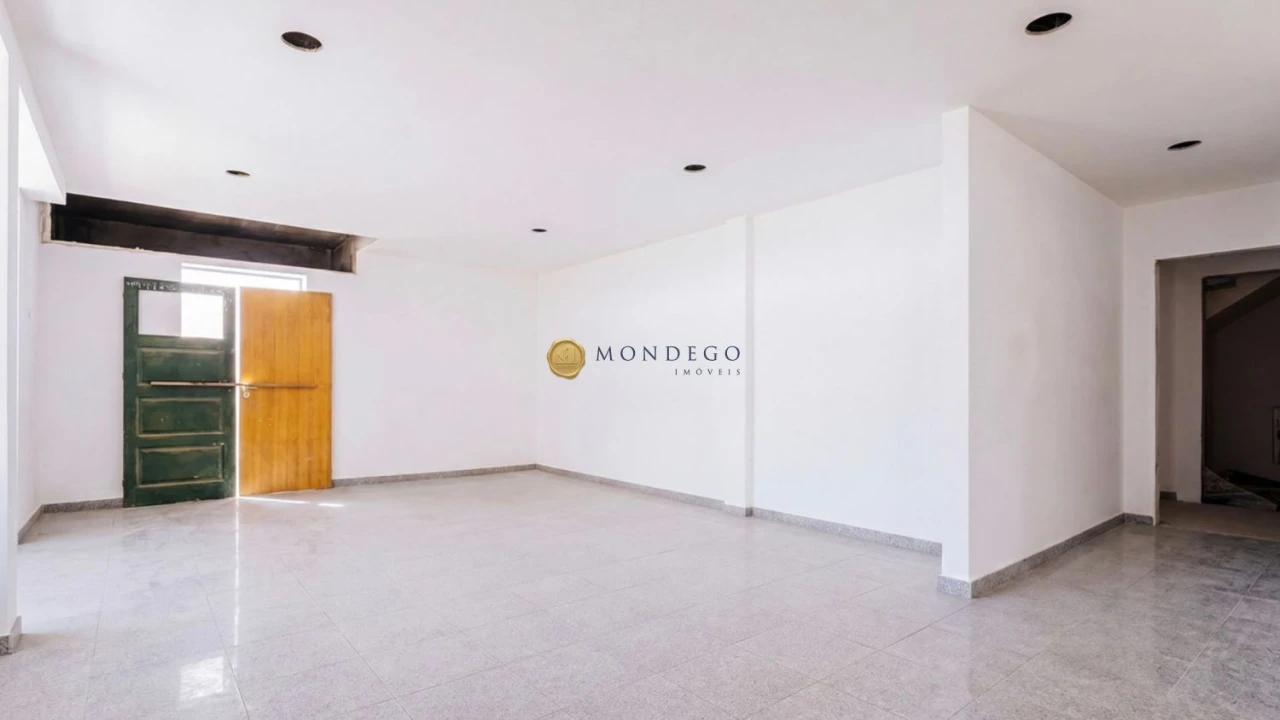 Moradia T4 para Venda em Eiras e São Paulo de Frades Foto 7