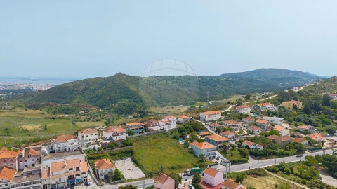 Moradia T16 para Venda em Palmela