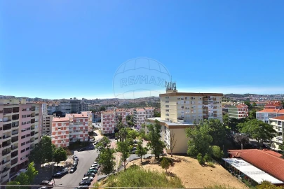 Apartamento T3 para Venda em Benfica