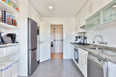 Apartamento T3 para Venda em Benfica