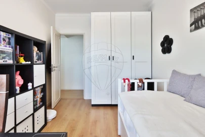 Apartamento T3 para Venda em Benfica