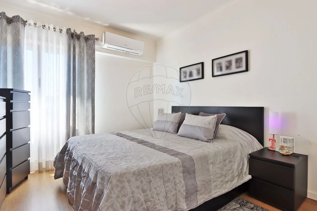 Apartamento T3 para Venda em Benfica Foto 8
