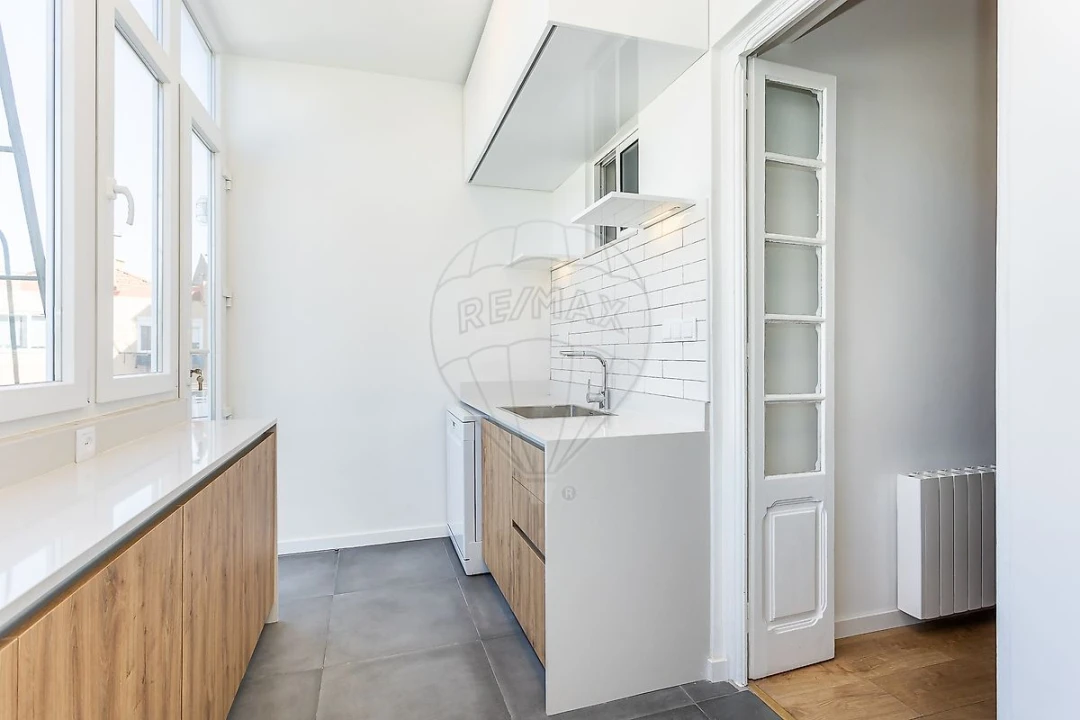 Apartamento T2 para Venda em Penha de França Foto 12