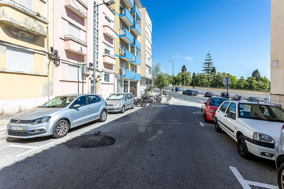 Apartamento T2 para Venda em Penha de França Foto 27