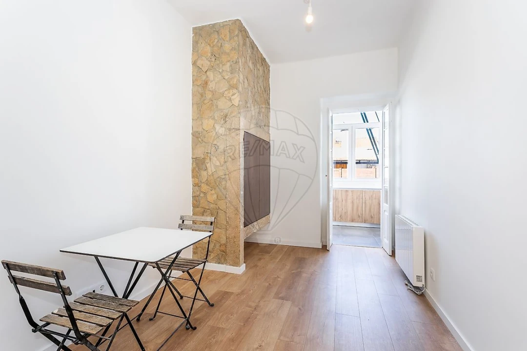 Apartamento T2 para Venda em Penha de França Foto 8