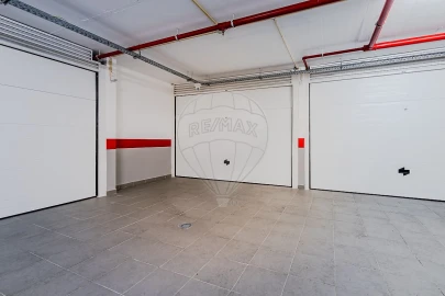 Apartamento T4 para Venda em Loures