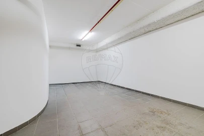 Apartamento T4 para Venda em Loures