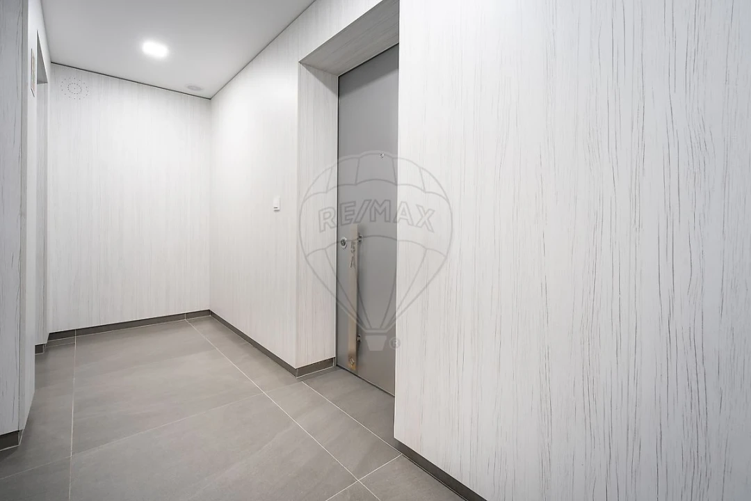 Apartamento T4 para Venda em Loures Foto 8