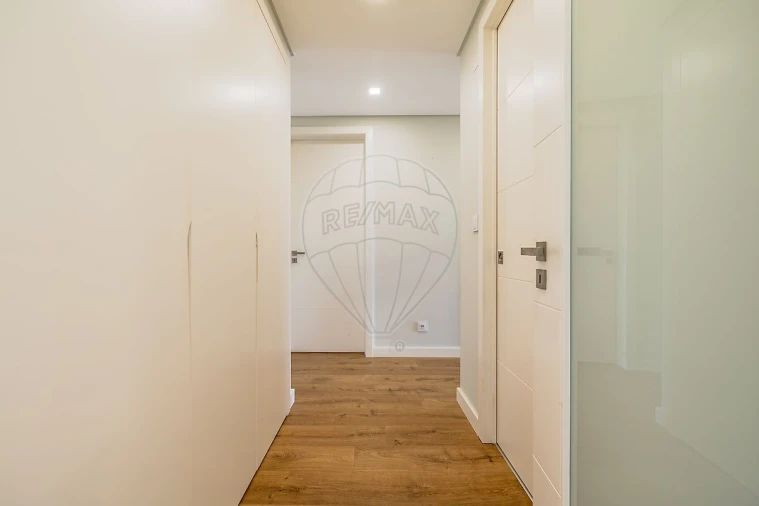 Apartamento T4 para Venda em Loures Foto 24