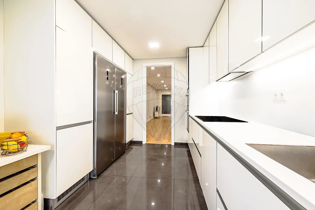 Apartamento T4 para Venda em Loures Foto 23