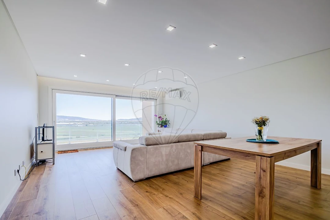 Apartamento T4 para Venda em Loures Foto 16