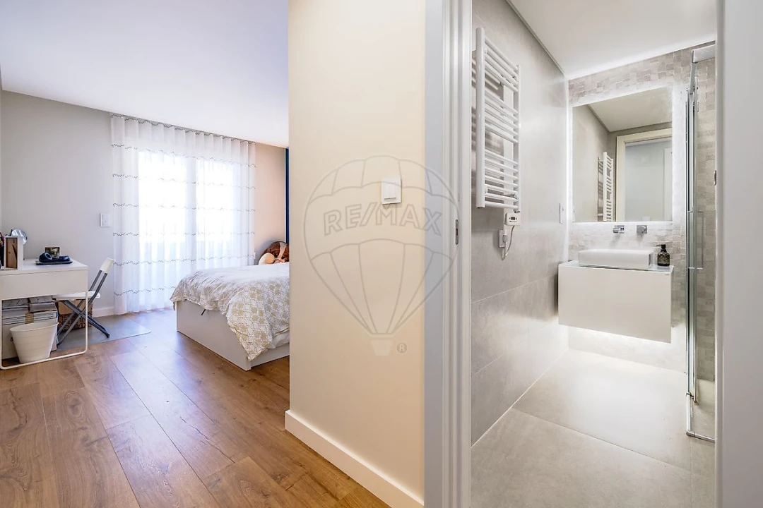 Apartamento T4 para Venda em Loures Foto 28