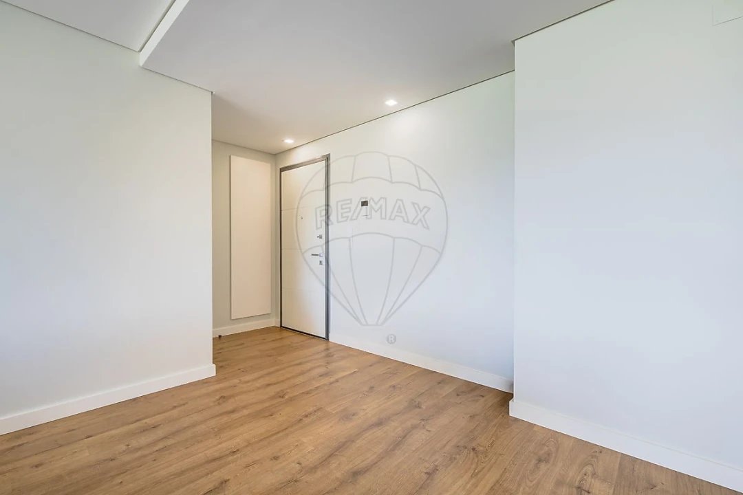 Apartamento T4 para Venda em Loures Foto 18