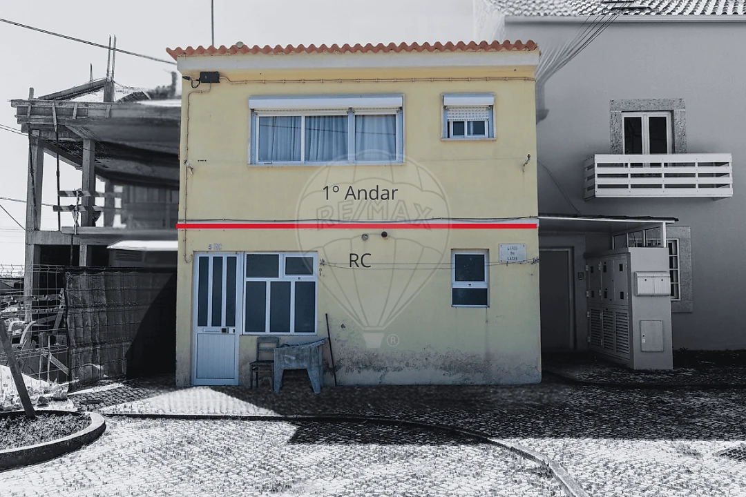 Prédio para Venda em Santa Iria de Azoia, São João da Talha e Bobadela Foto 3
