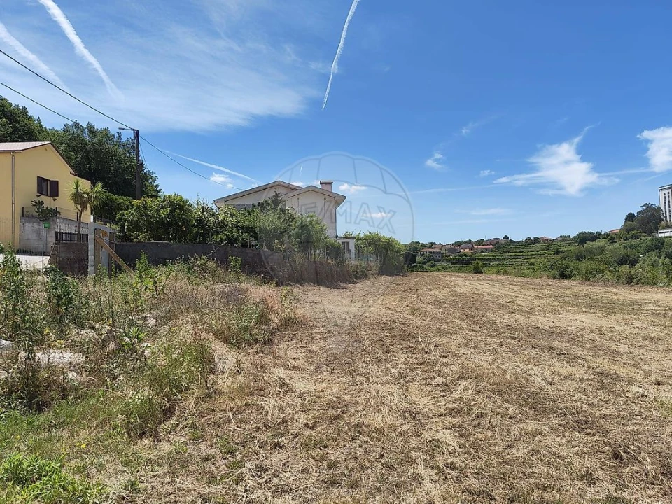 Terreno para Venda em Macieira de Cambra Foto 3