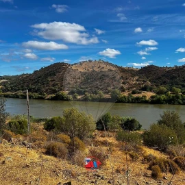Terreno para Venda em Santana de Cambas