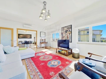Apartamento T5 para Venda em Penha de França