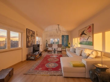 Apartamento T5 para Venda em Penha de França