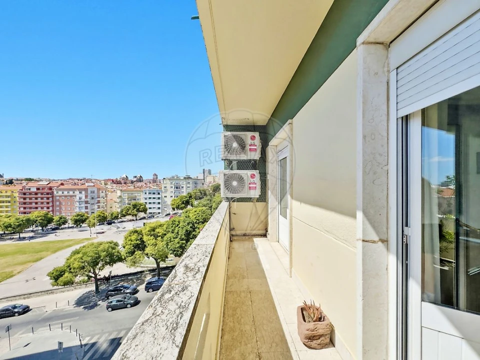 Apartamento T5 para Venda em Penha de França Foto 24