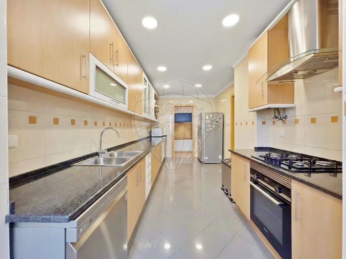 Apartamento T5 para Venda em Penha de França Foto 16