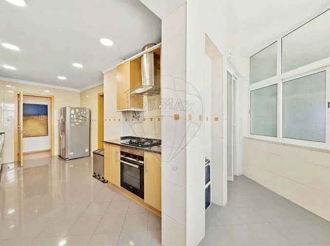 Apartamento T5 para Venda em Penha de França Foto 32