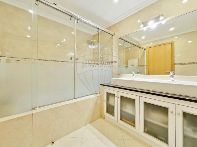 Apartamento T5 para Venda em Penha de França Foto 23