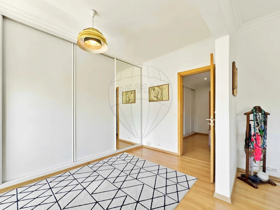 Apartamento T5 para Venda em Penha de França Foto 25