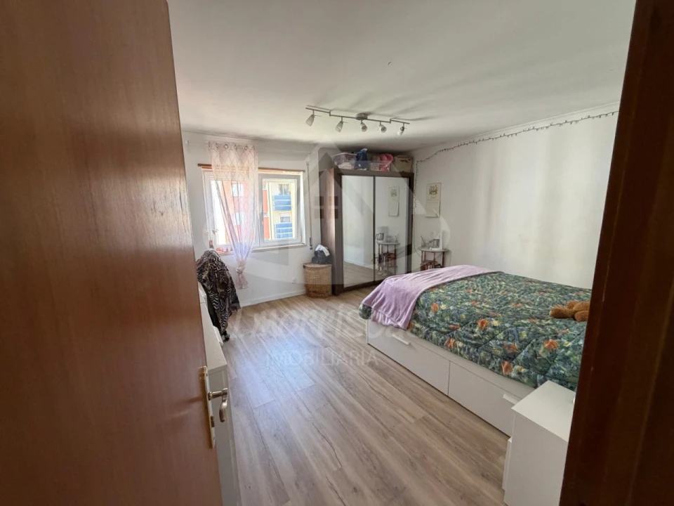 Apartamento T3 para Venda em Caparica e Trafaria Foto 16