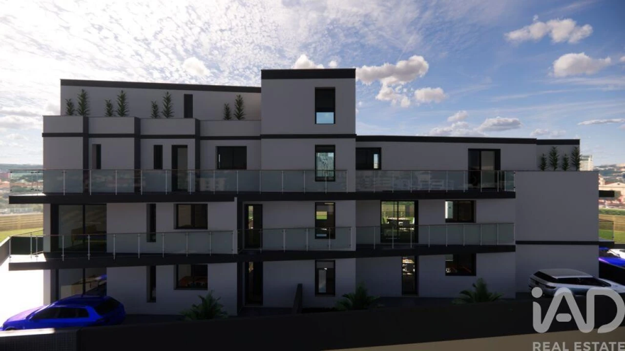 Apartamento T1 para Venda em Caniço Foto 2