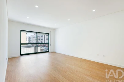 Apartamento T2 para Venda em Baixa da Banheira e Vale da Amoreira