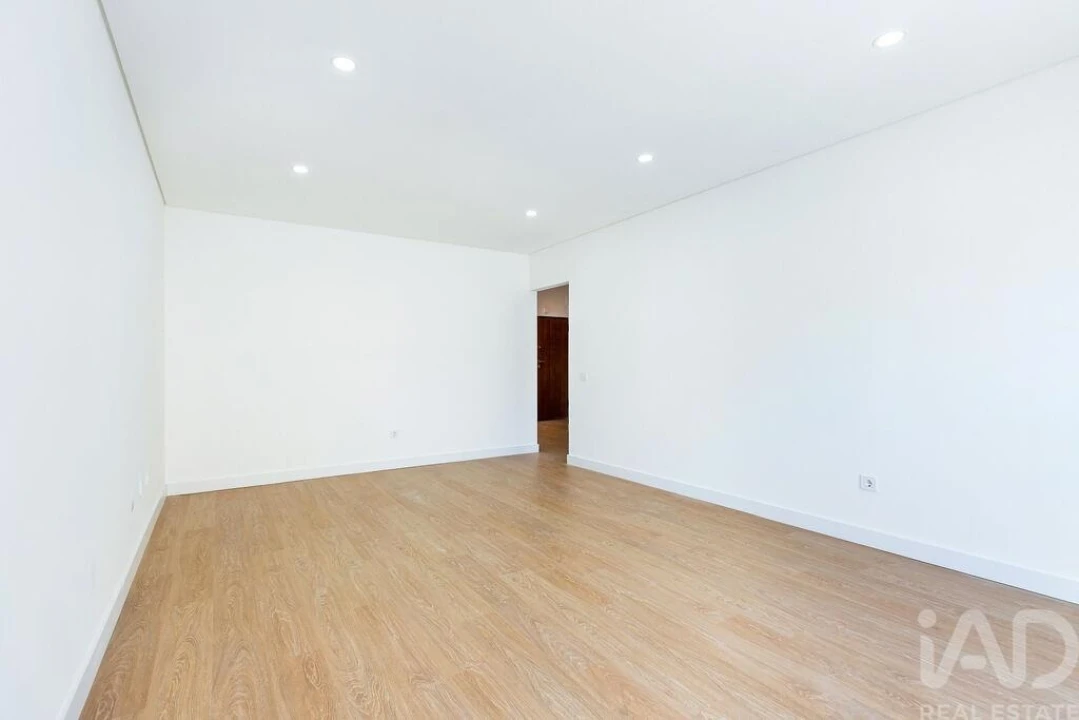 Apartamento T2 para Venda em Baixa da Banheira e Vale da Amoreira Foto 3