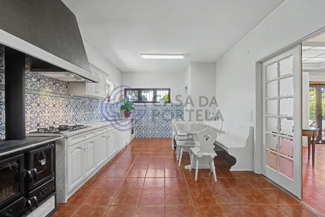 Moradia T6 para Venda em Argoncilhe Foto 31