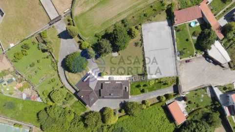 Moradia T6 para Venda em Argoncilhe