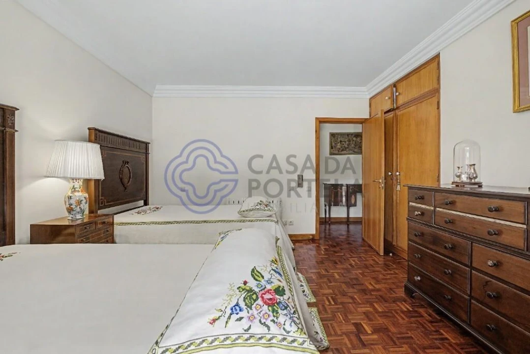Moradia T6 para Venda em Argoncilhe Foto 23