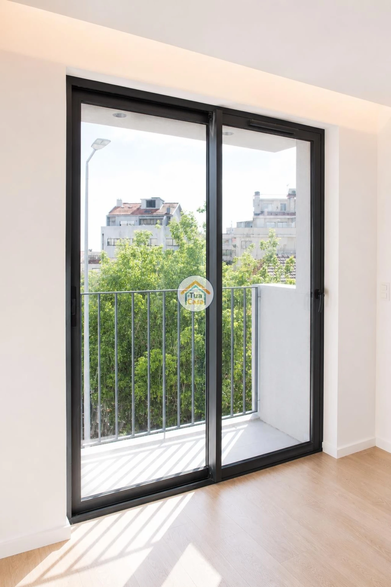 Apartamento T2 para Venda em Mafamude e Vilar do Paraíso Foto 9