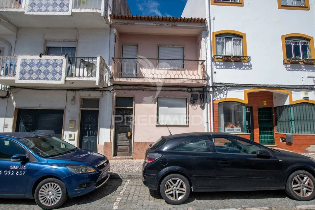 Moradia T2 para Venda em Azambuja Foto 1