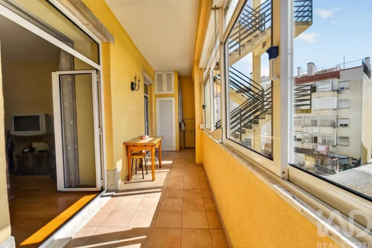 Apartamento T4 para Venda em Arroios Foto 37