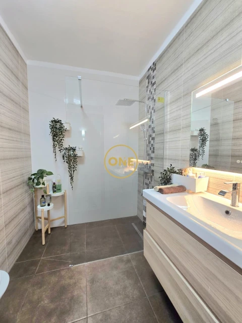 Apartamento T1 para Venda em Albufeira e Olhos de Água