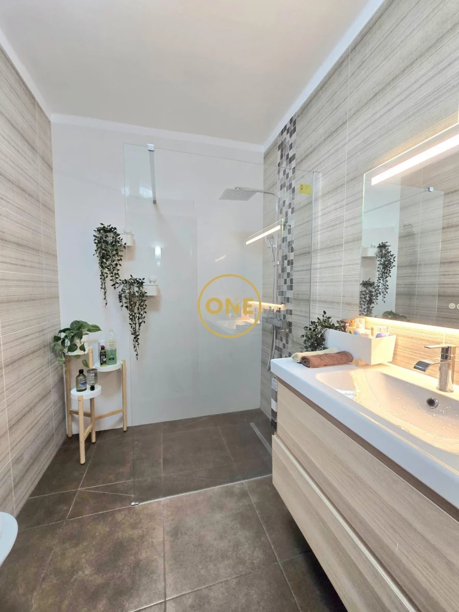 Apartamento T1 para Venda em Albufeira e Olhos de Água Foto 11