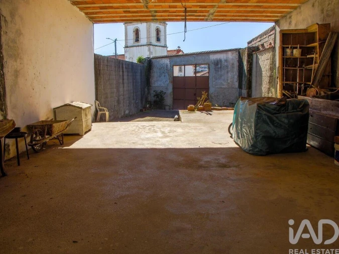 Moradia T4 para Venda em Abrã Foto 8