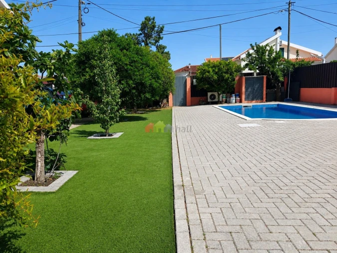 Moradia T3 para Venda em Quinta do Conde Foto 5