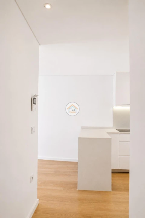 Apartamento T1 para Venda em Mafamude e Vilar do Paraíso