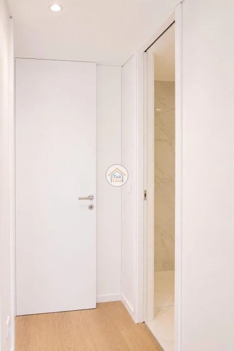Apartamento T1 para Venda em Mafamude e Vilar do Paraíso
