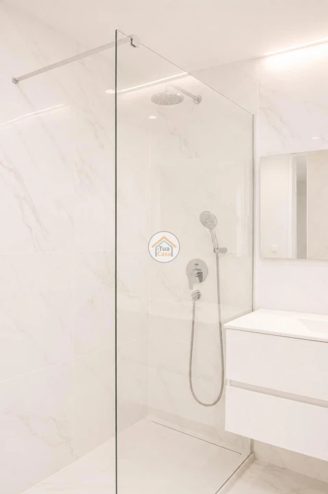 Apartamento T1 para Venda em Mafamude e Vilar do Paraíso