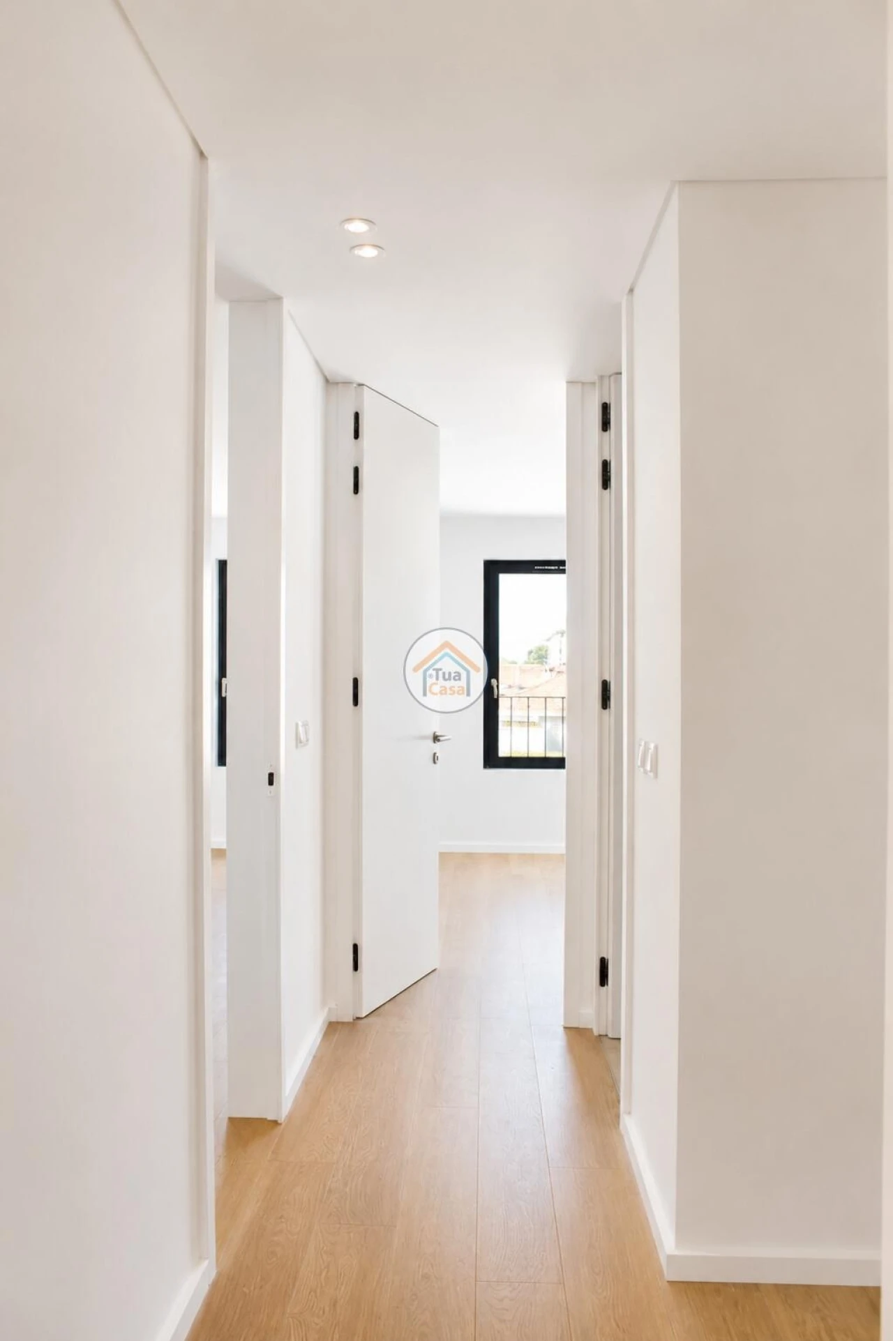 Apartamento T1 para Venda em Mafamude e Vilar do Paraíso Foto 47