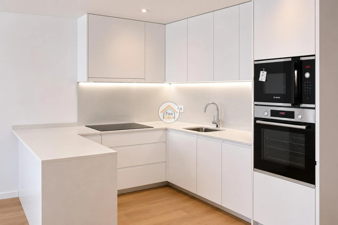 Apartamento T1 para Venda em Mafamude e Vilar do Paraíso Foto 42